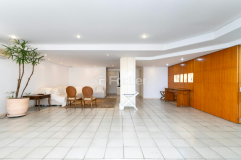Image 8 - 919348