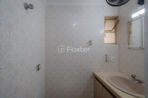 Image 18 - 919366