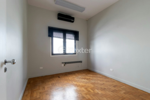 Image 7 - 919371