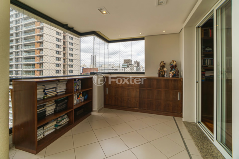 Image 23 - 919375