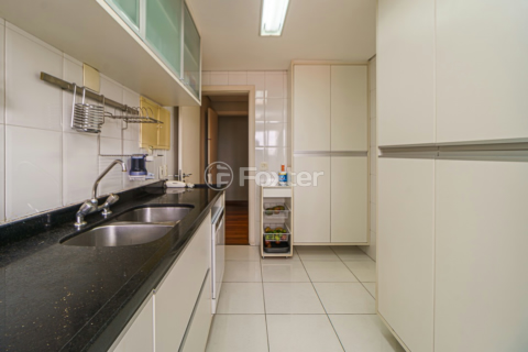 Image 37 - 919375