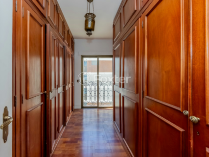Image 15 - 919397