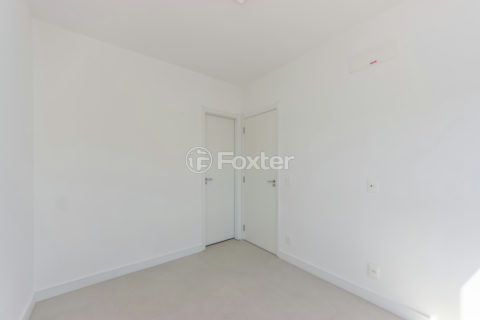 Image 21 - 919431