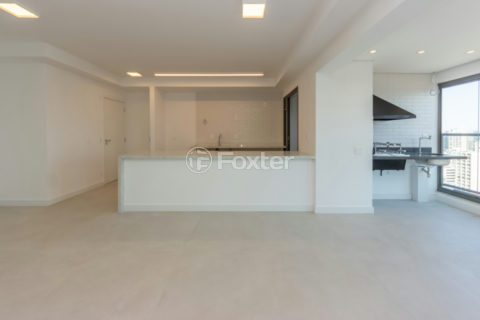 Image 7 - 919431