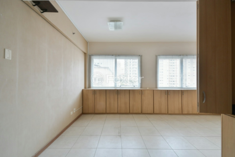 Image 1 - 919443