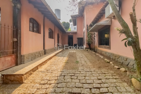 Image 37 - 919450