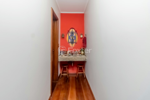 Image 17 - 919450