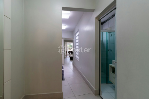 Image 11 - 919486
