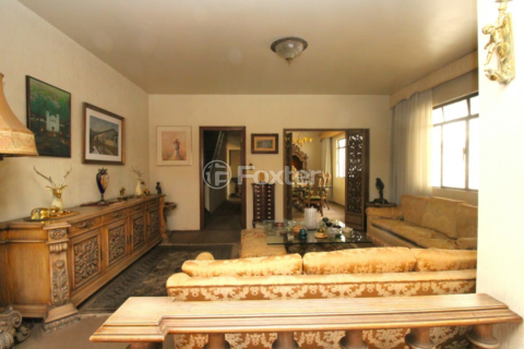 Image 4 - 919518