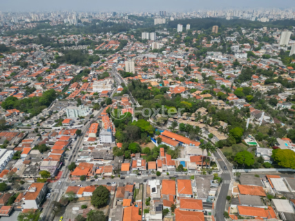 Image 12 - 919605
