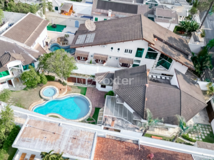 Image 5 - 919634