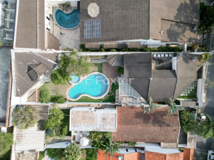 Image 10 - 919634