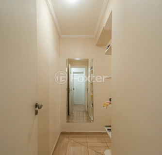 Image 21 - 919674