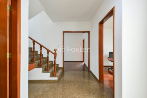 Image 7 - 919751