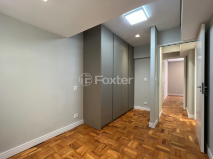 Image 23 - 919767