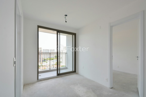 Image 1 - 919785