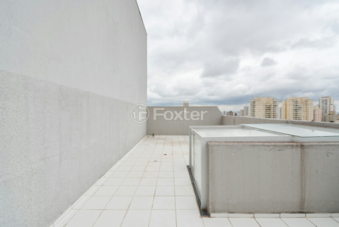Image 18 - 919882