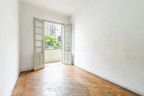 Image 34 - 920040