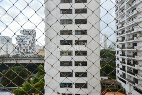 Image 7 - 920204