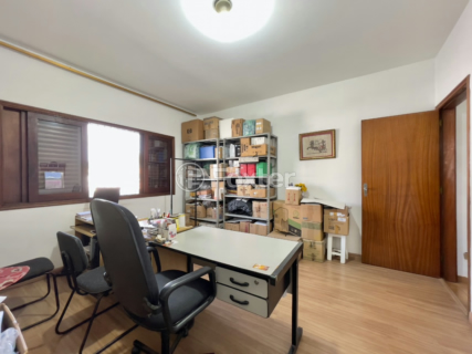 Image 34 - 920213