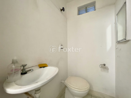 Image 36 - 920213