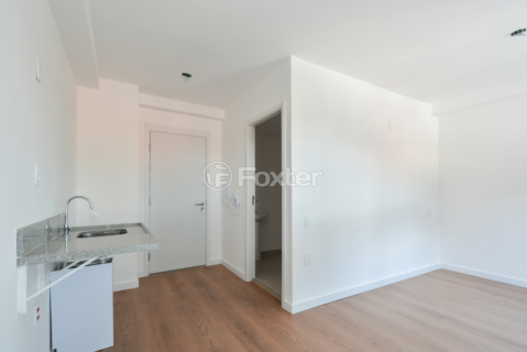 Image 8 - 920471