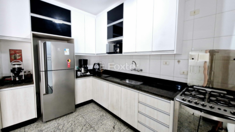 Image 35 - 920505