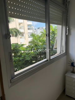 Image 3 - 920518