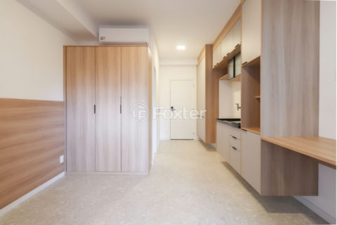 Image 12 - 920629
