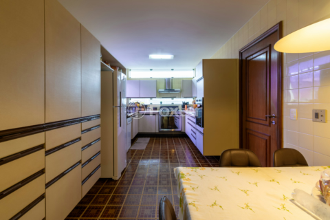 Image 22 - 920798
