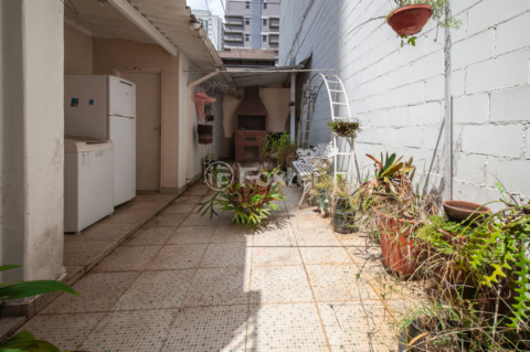Image 32 - 920924