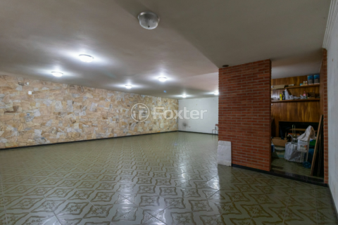 Image 37 - 920956