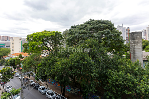 Image 29 - 921061