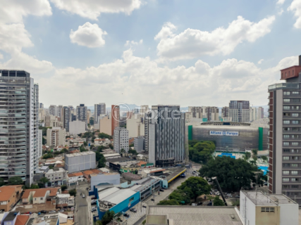 Image 8 - 921135