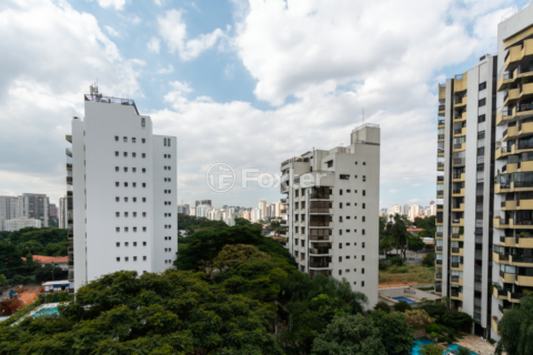 Image 37 - 921274