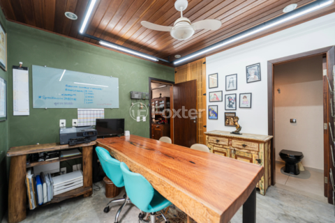 Image 36 - 921365