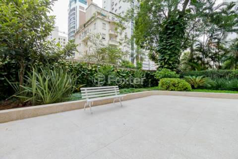 Image 38 - 921420