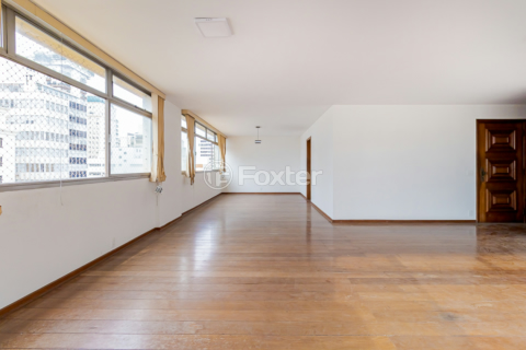 Image 35 - 921420
