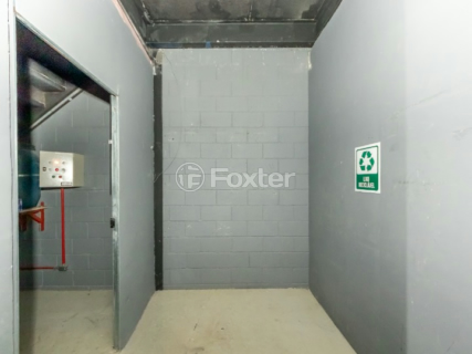 Image 39 - 921474