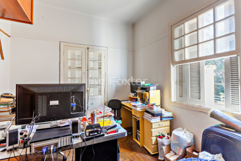Image 31 - 921517