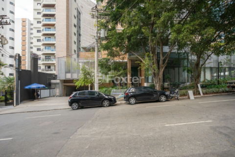 Image 58 - 921530