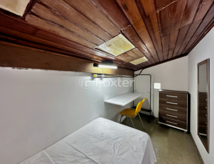 Image 7 - 921557