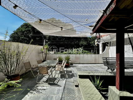 Image 36 - 921557