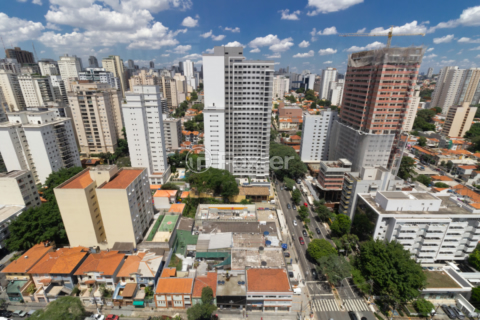 Image 37 - 921579