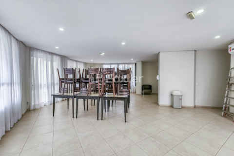 Image 38 - 921592