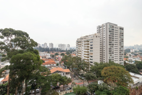 Image 22 - 921675