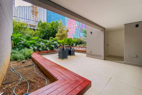 Image 33 - 921715