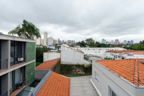 Image 32 - 921786