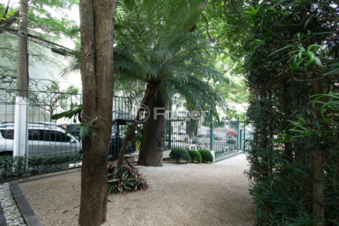 Image 43 - 921801