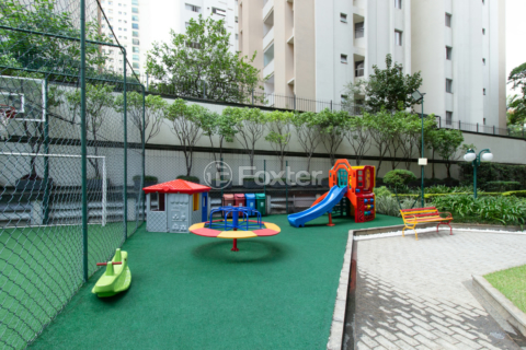 Image 32 - 921801